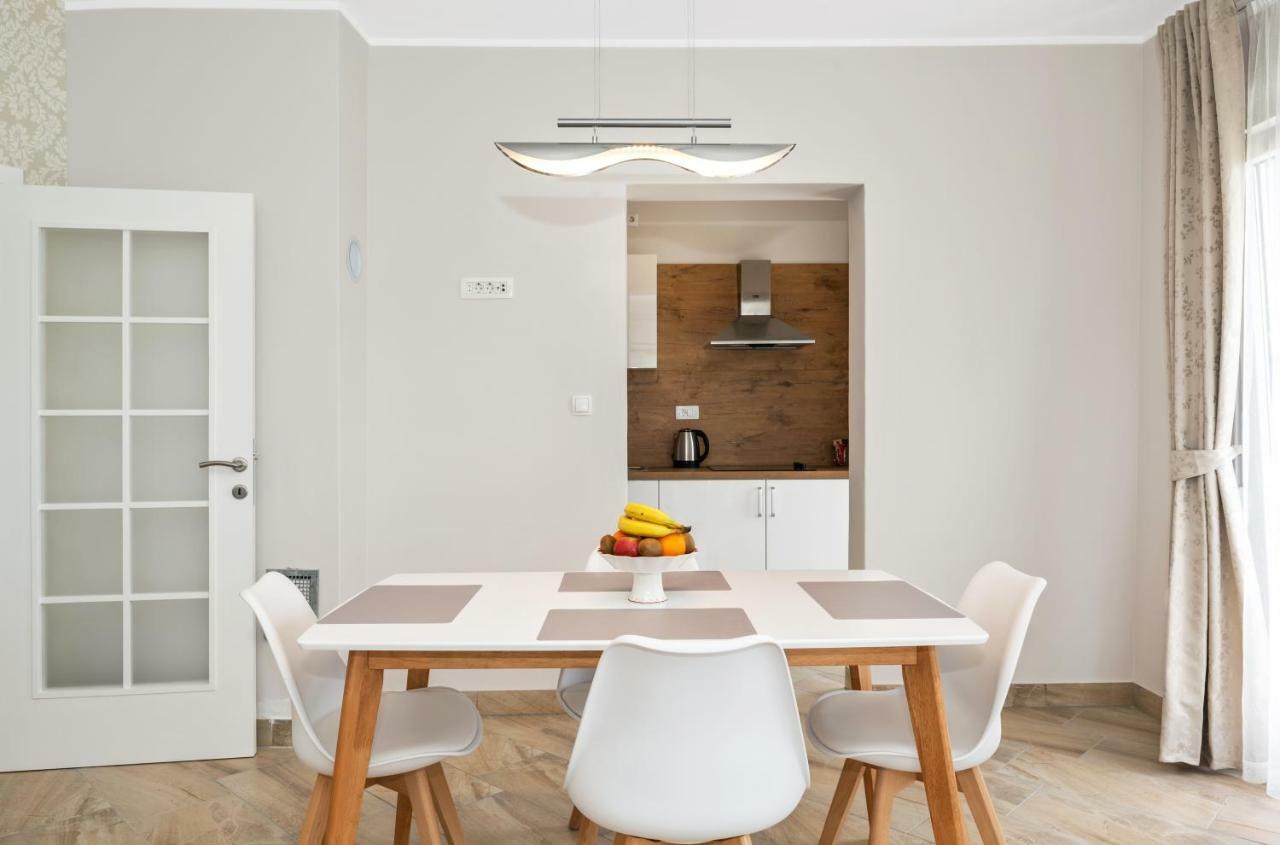 Aaa Anic Amazing Apartments Deluxe Split Eksteriør billede