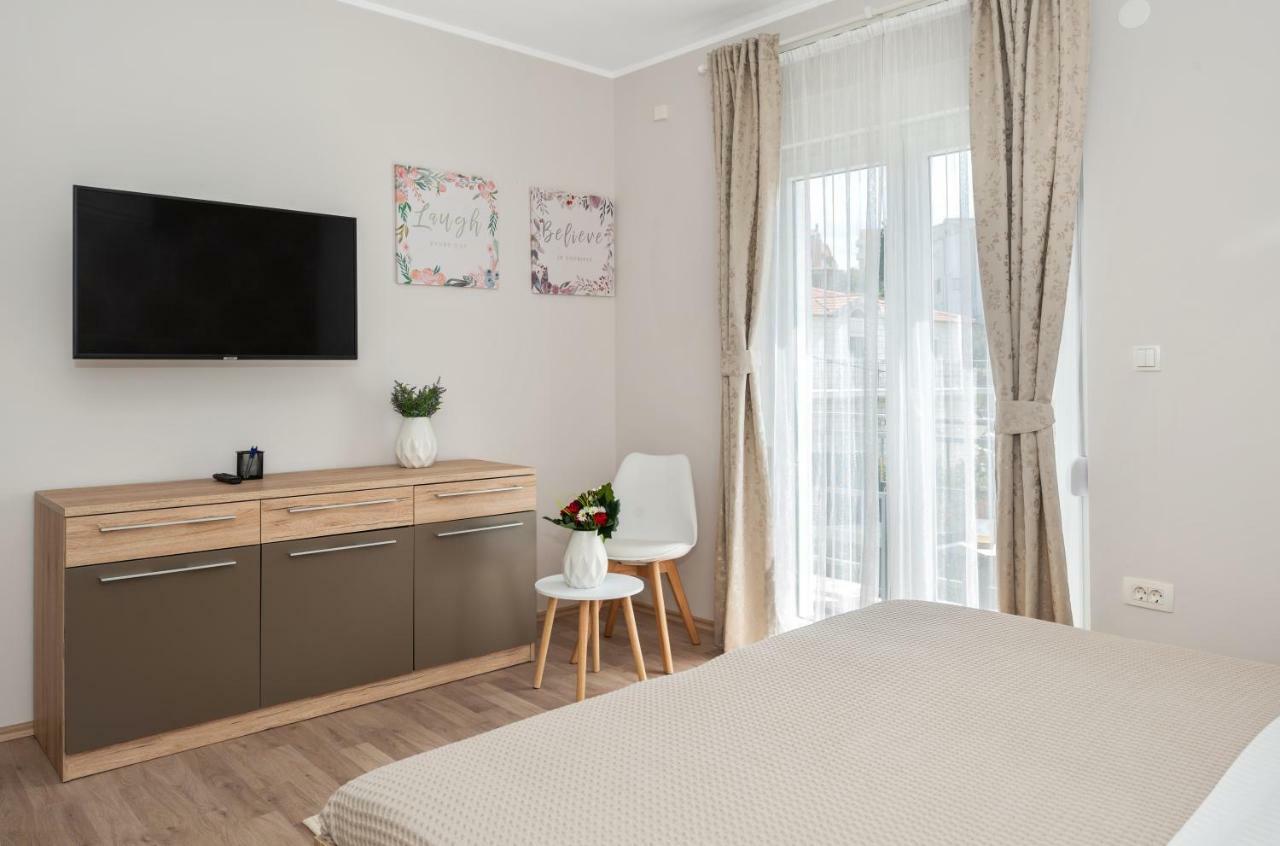 Aaa Anic Amazing Apartments Deluxe Split Eksteriør billede